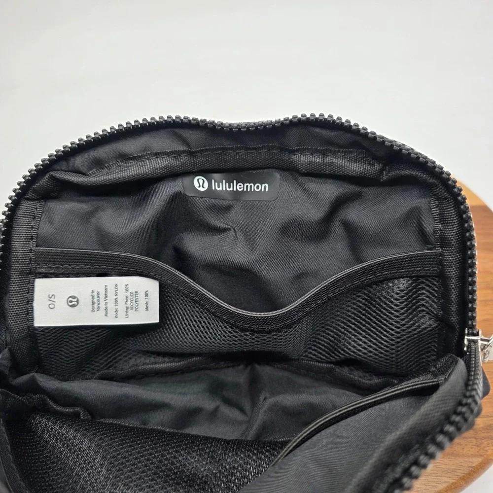 Lululemon Everywhere Belt Bag 1L Black Waist Pack Crossbody LU9AX2S NWT - Picture 6 of 10